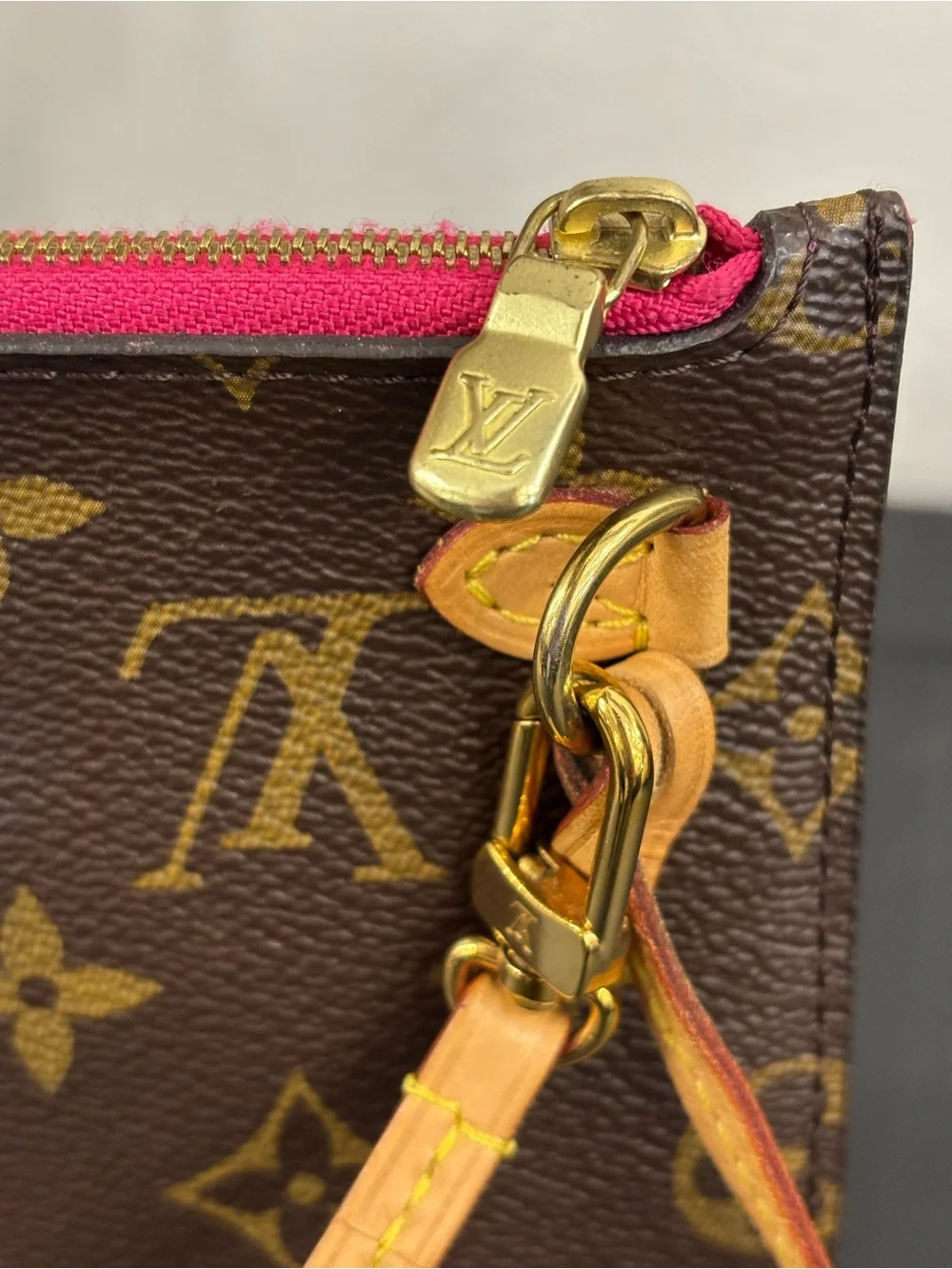 Louis Vuitton Monogram Tote Pouchette Canvas Authentic Wristlet
